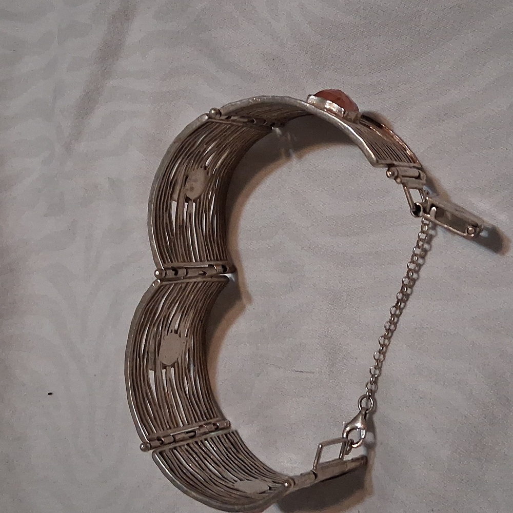 Bracelet - Picture 2 of 9